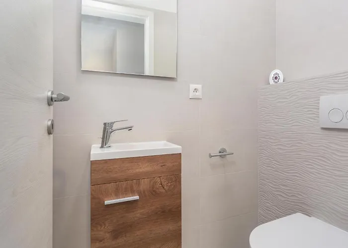 Apartman 2 Bedroom Beautiful In