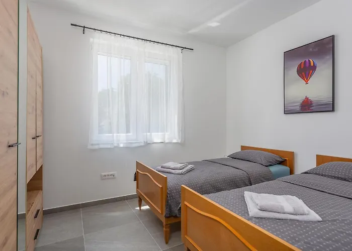 2 Bedroom Beautiful In Apartman